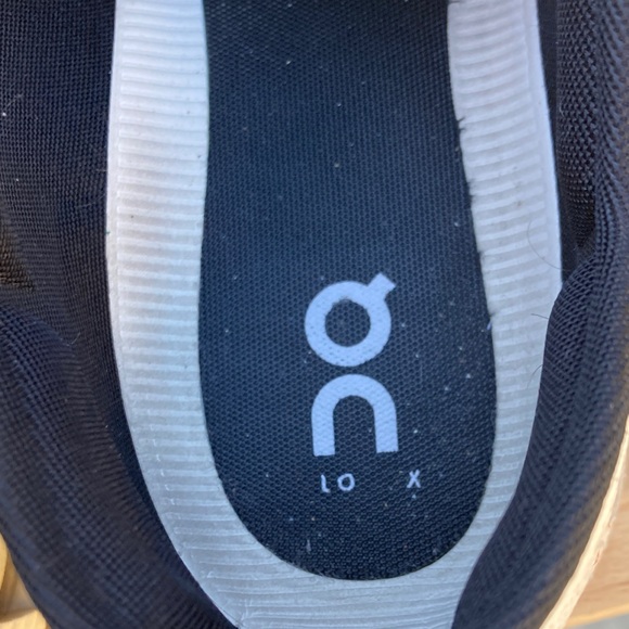 Men’s On Clouds Running Black and White Athletic Shoes size 14 - Picture 11 of 12